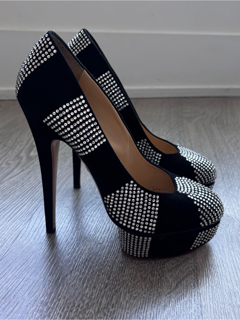 Charlotte Olympia Black Crystal-Embellished Platform Pumps EU 39